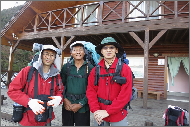 2012-03-04 16-10-36雪山登山口準備起登.JPG